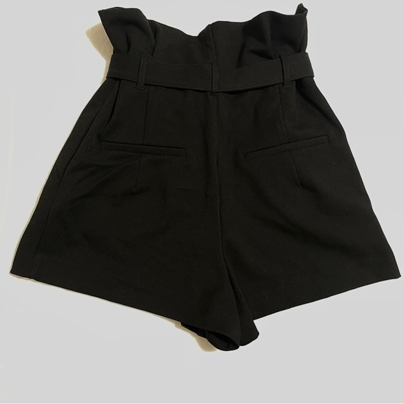 Zara Black Paperbag Shorts High
Waisted Size L NEW - Picture 4 of 10